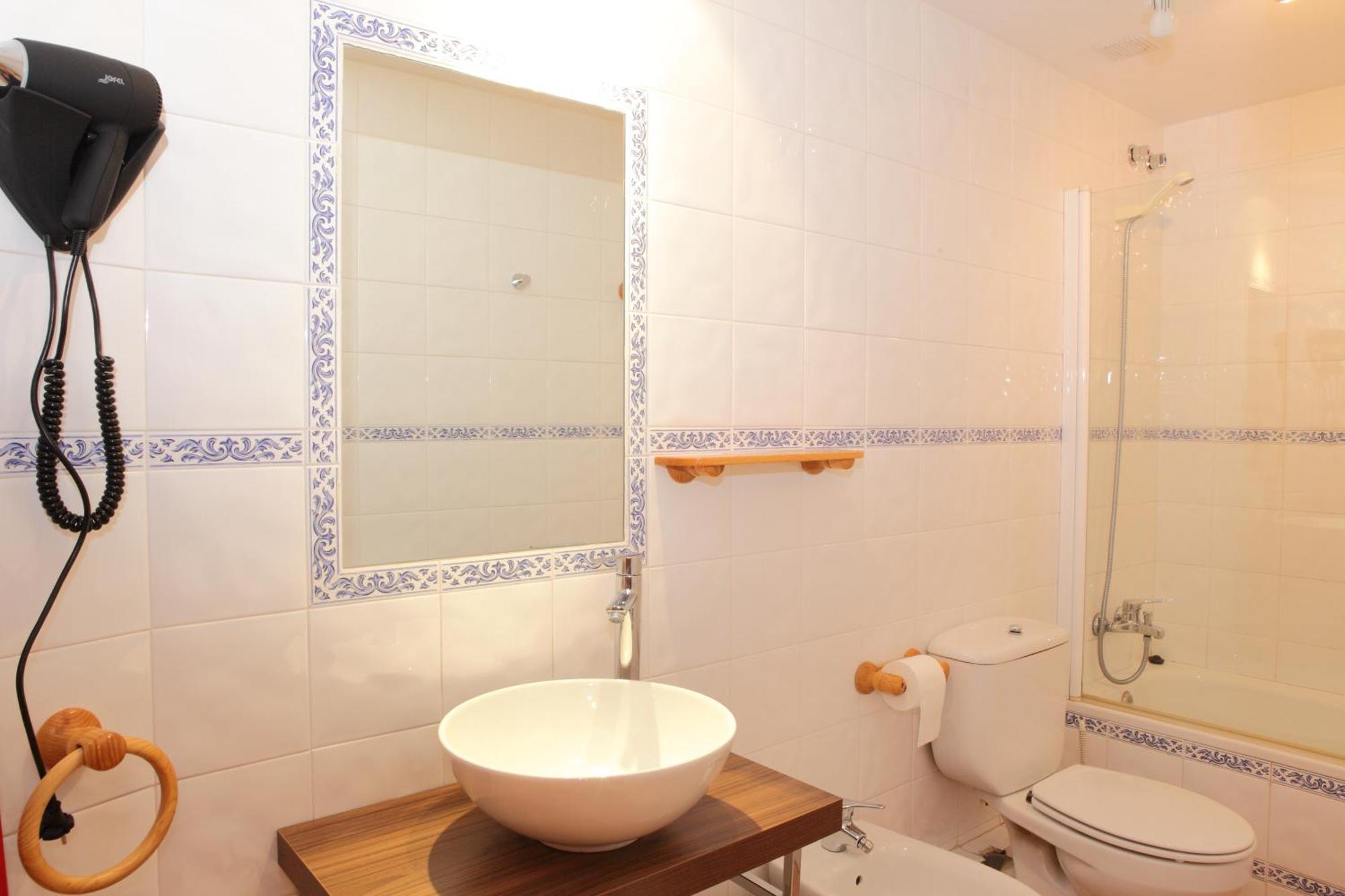 Apartamentos Alba Casa Alquesera Sahun Extérieur photo