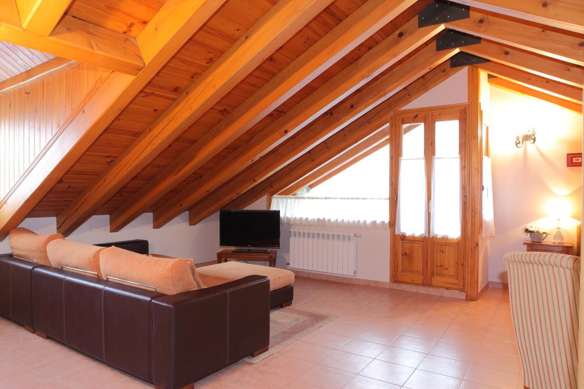 Apartamentos Alba Casa Alquesera Sahun Extérieur photo